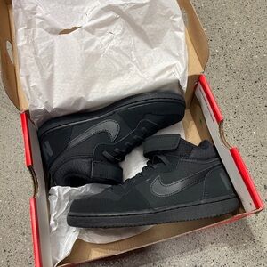 NWOT - Kids' Nike Court Borough Mid Sneakers